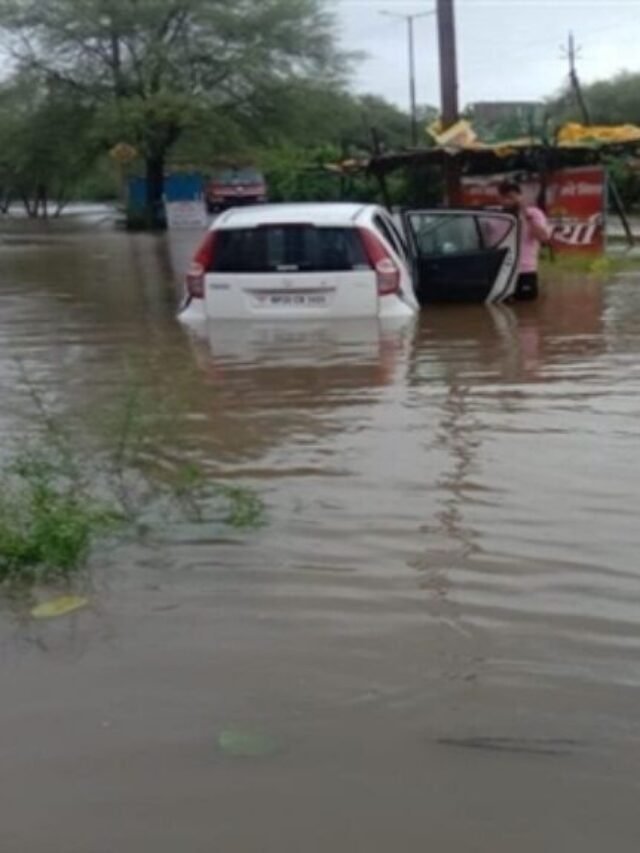 MP NEWS- मध्य प्रदेश के कई जिलों में आफत की बारिश, सरपंच बहा, कई इलाकों में बाढ़